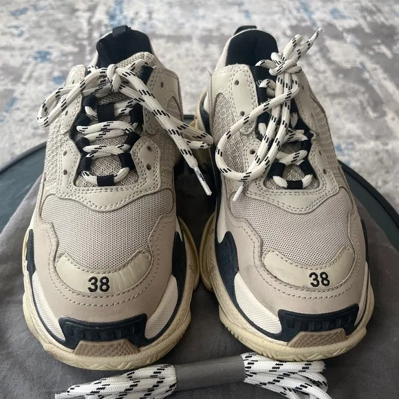 BALENCIAGA TRIPLE S サイズ38